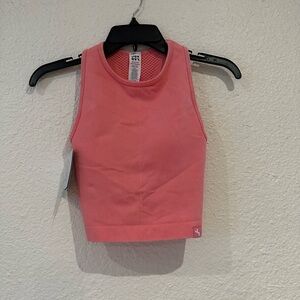 Ladies coral/pink color cropped tank top